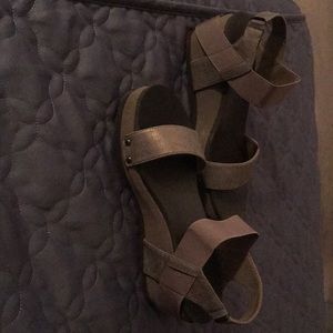 Hocus Pocus Wedges